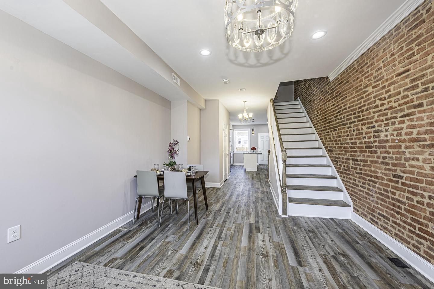 MADISON EASTEND - Residential Lease