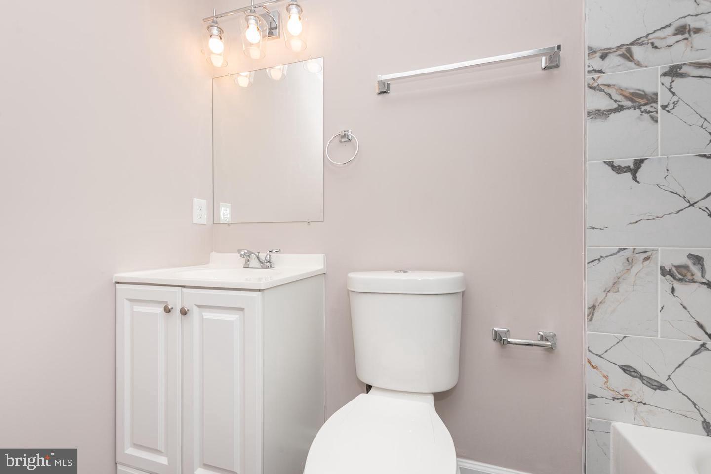 MADISON EASTEND - Residential Lease