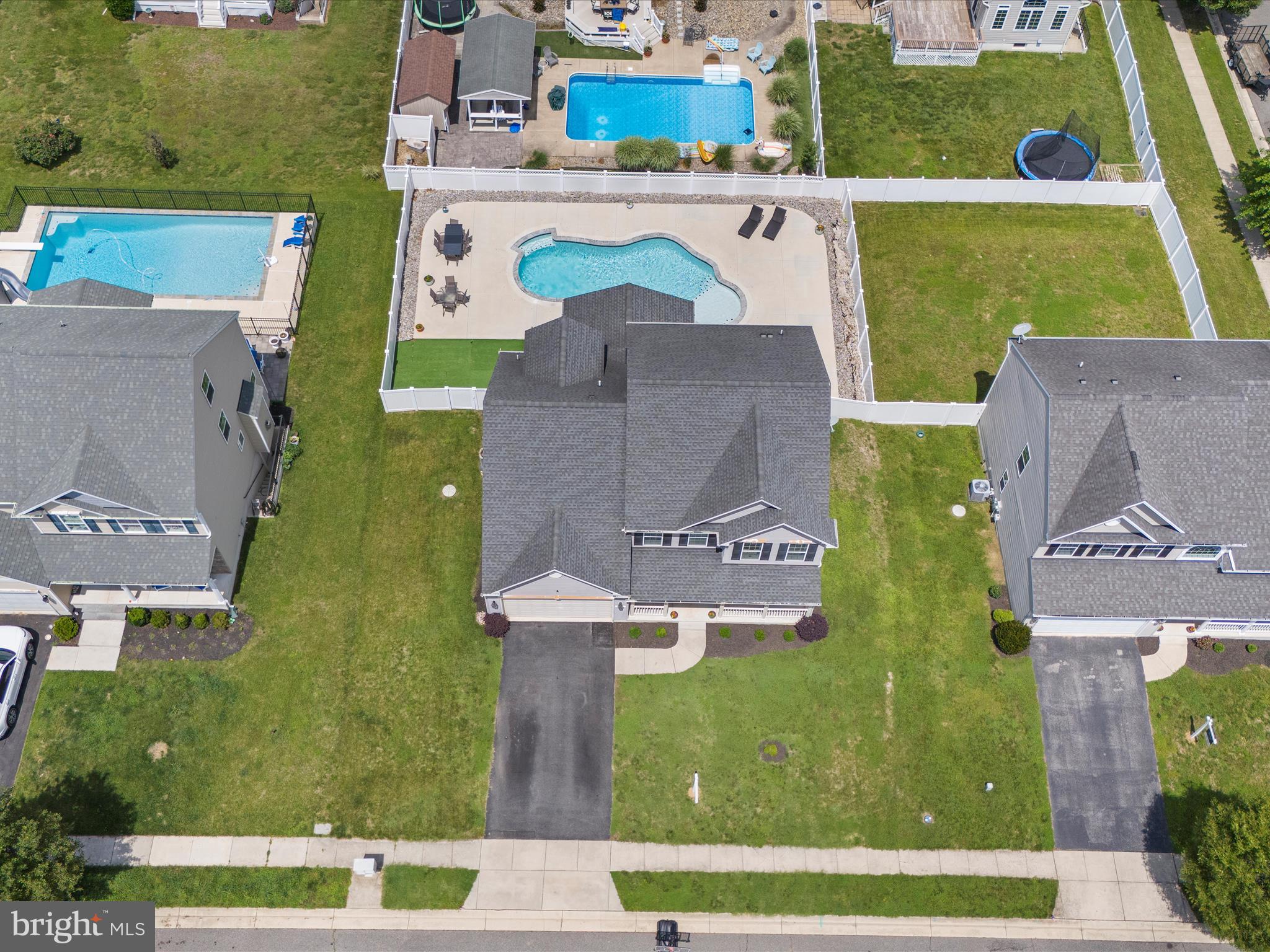 183 MEADOW BROOK WAY