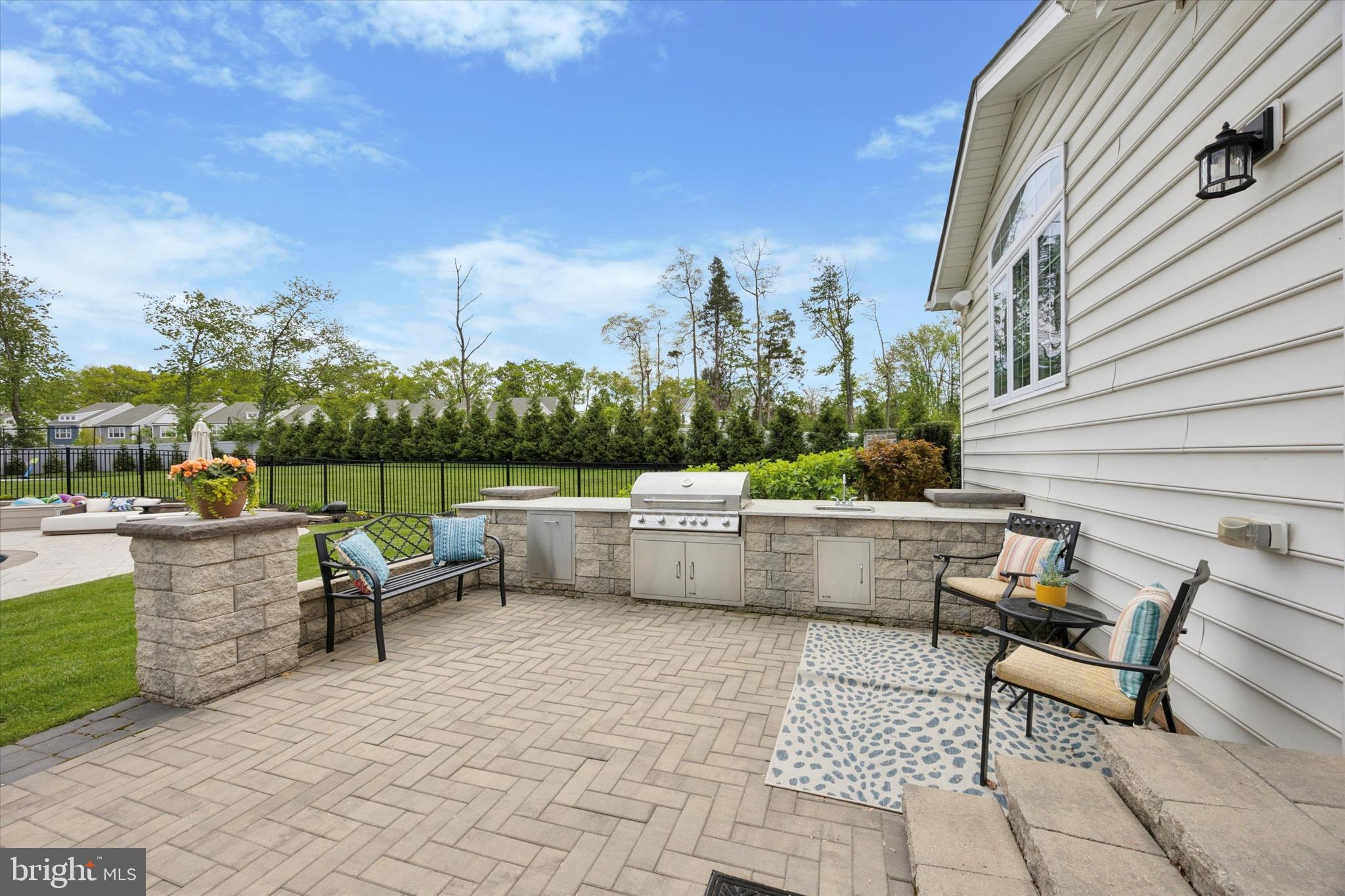 FOUNDERS RESERVE - Residential