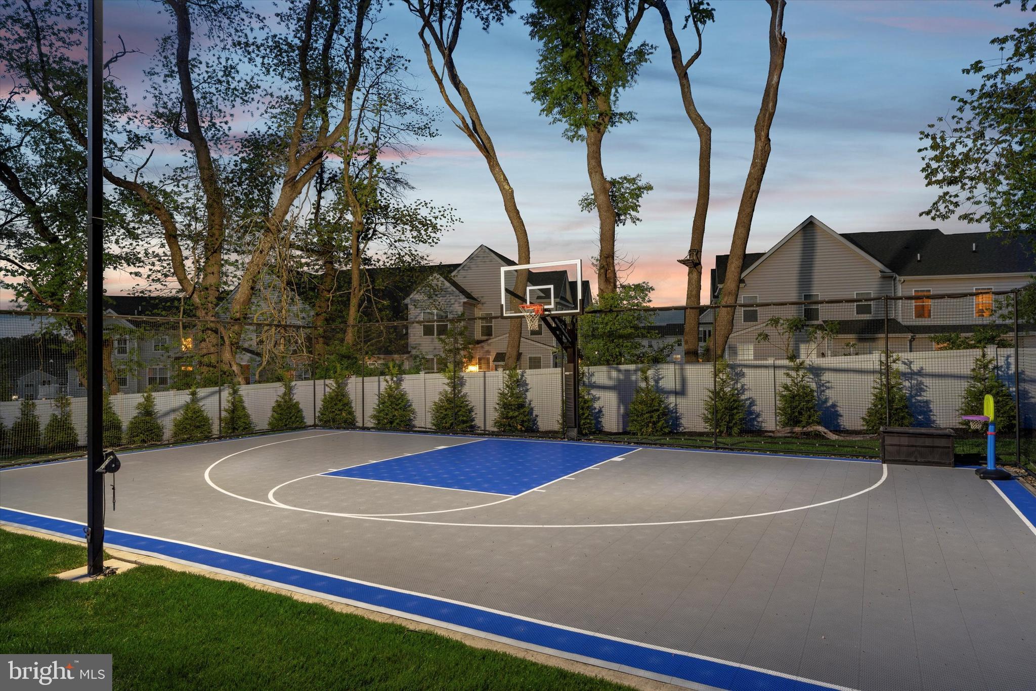 FOUNDERS RESERVE - Residential