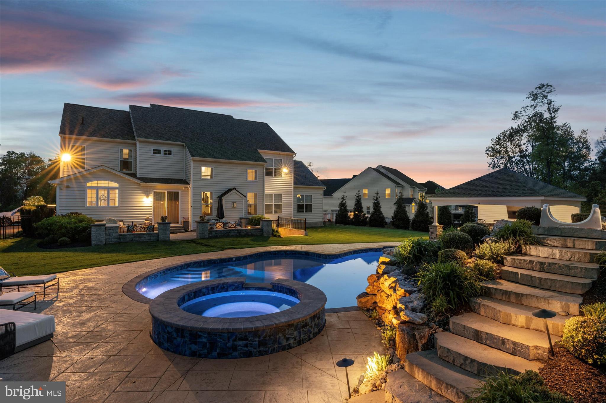 FOUNDERS RESERVE - Residential