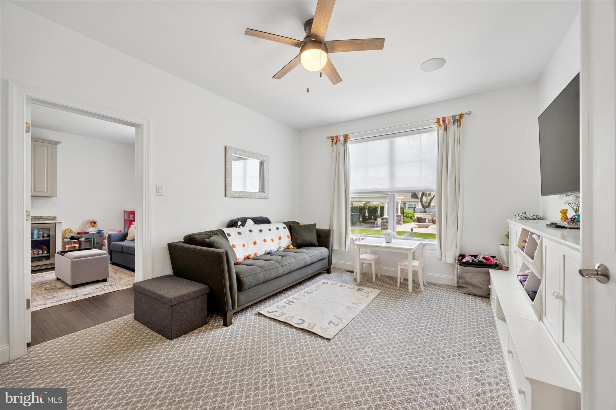 FOUNDERS RESERVE - Residential