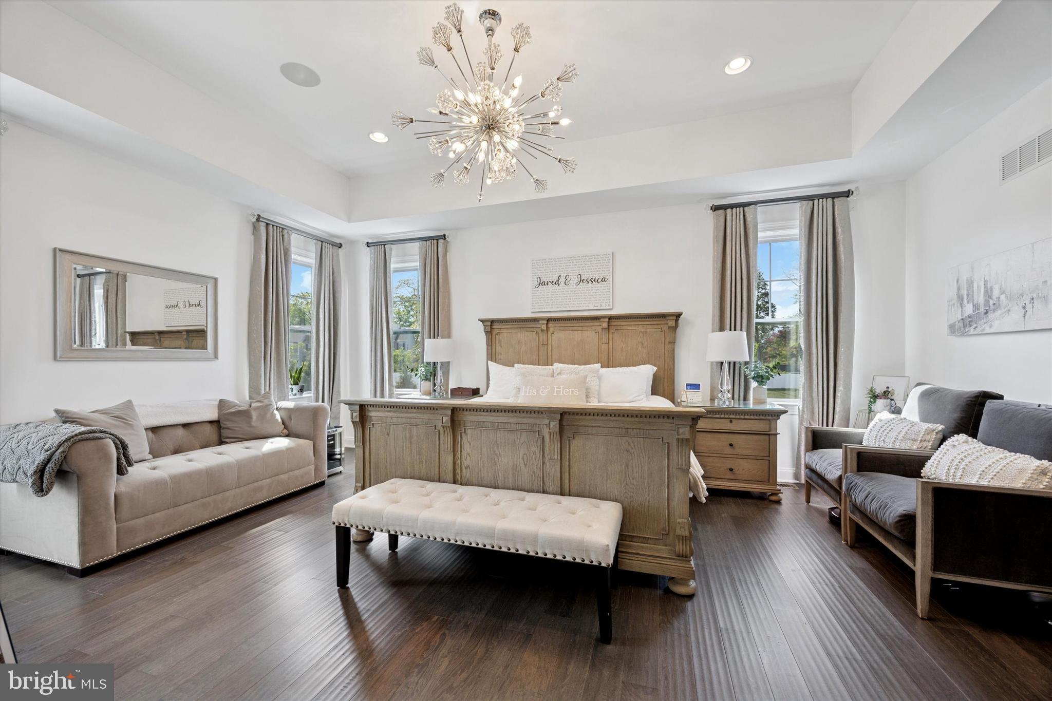 FOUNDERS RESERVE - Residential