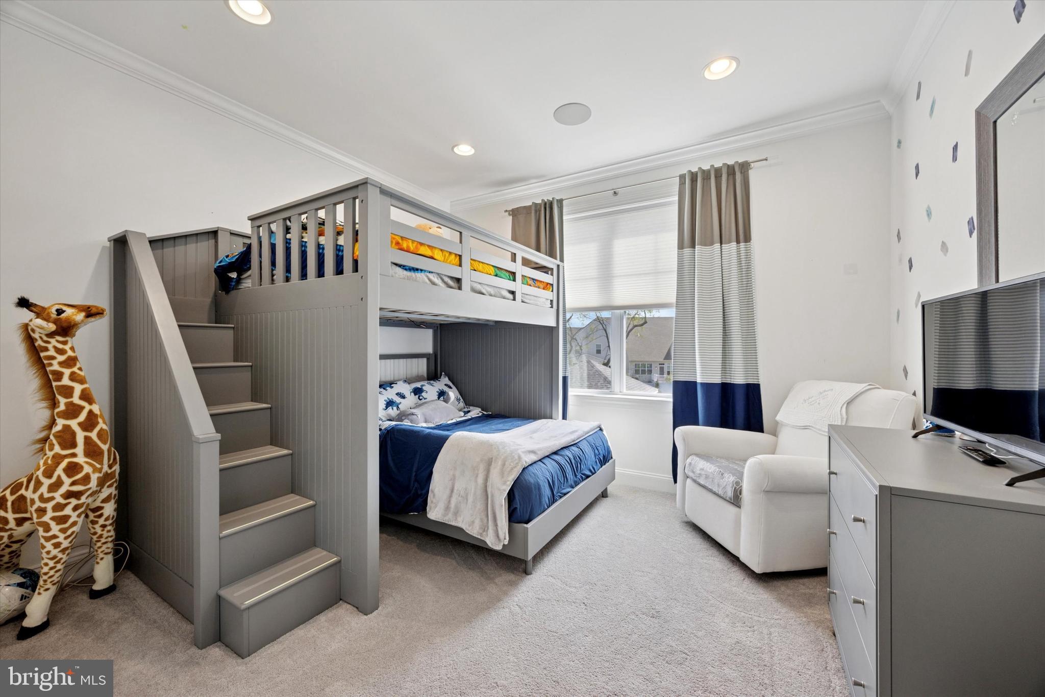 FOUNDERS RESERVE - Residential