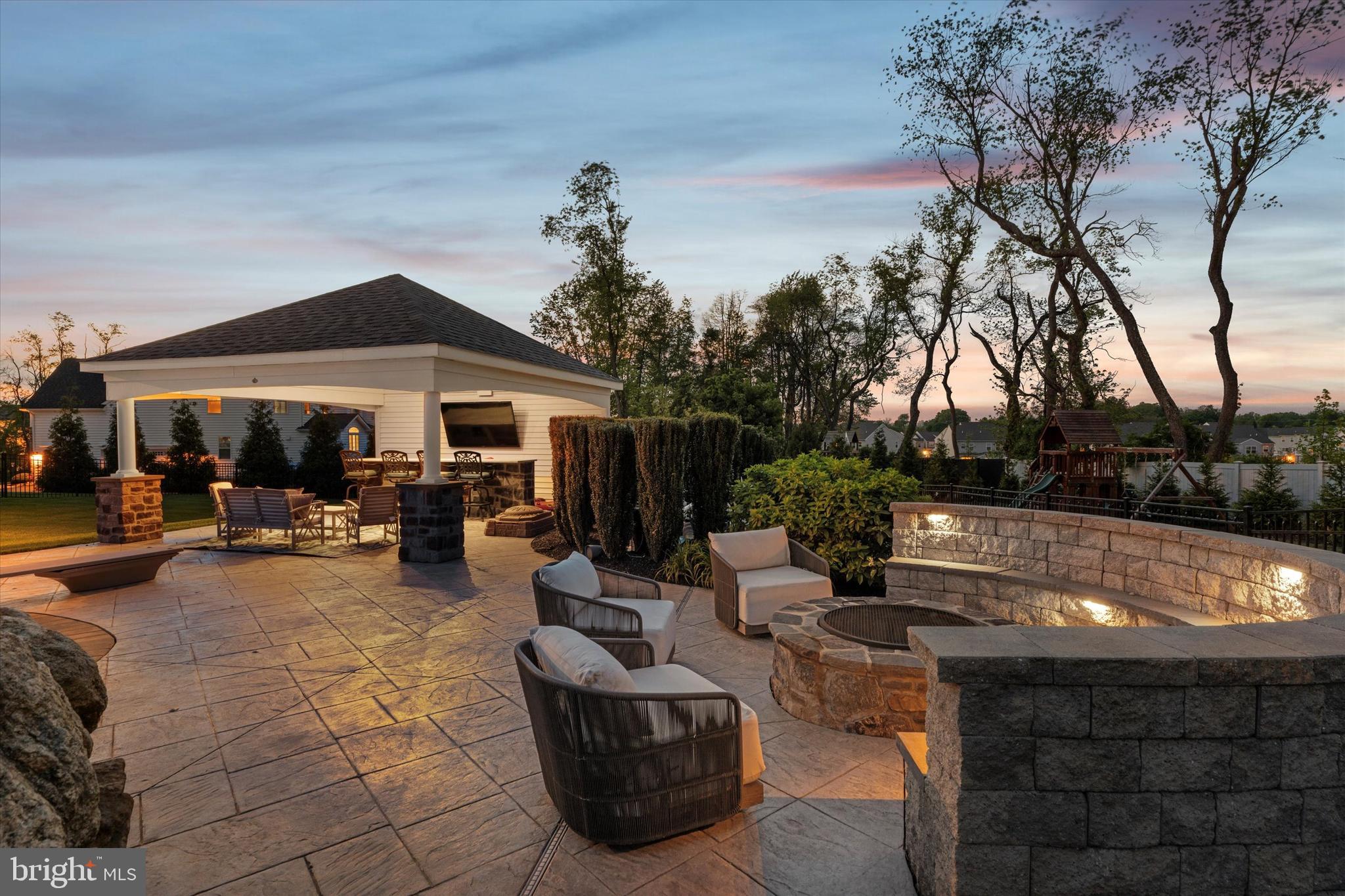 FOUNDERS RESERVE - Residential