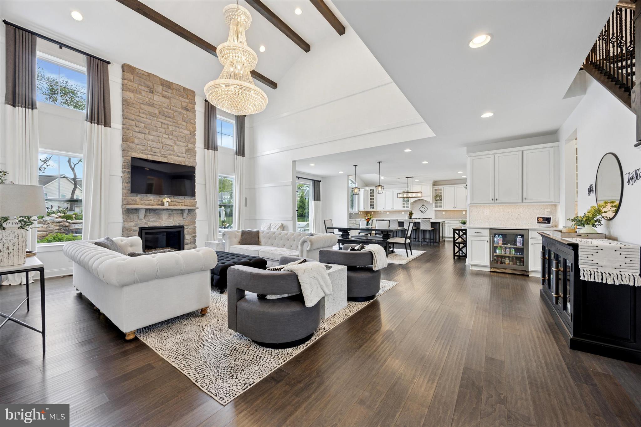 FOUNDERS RESERVE - Residential