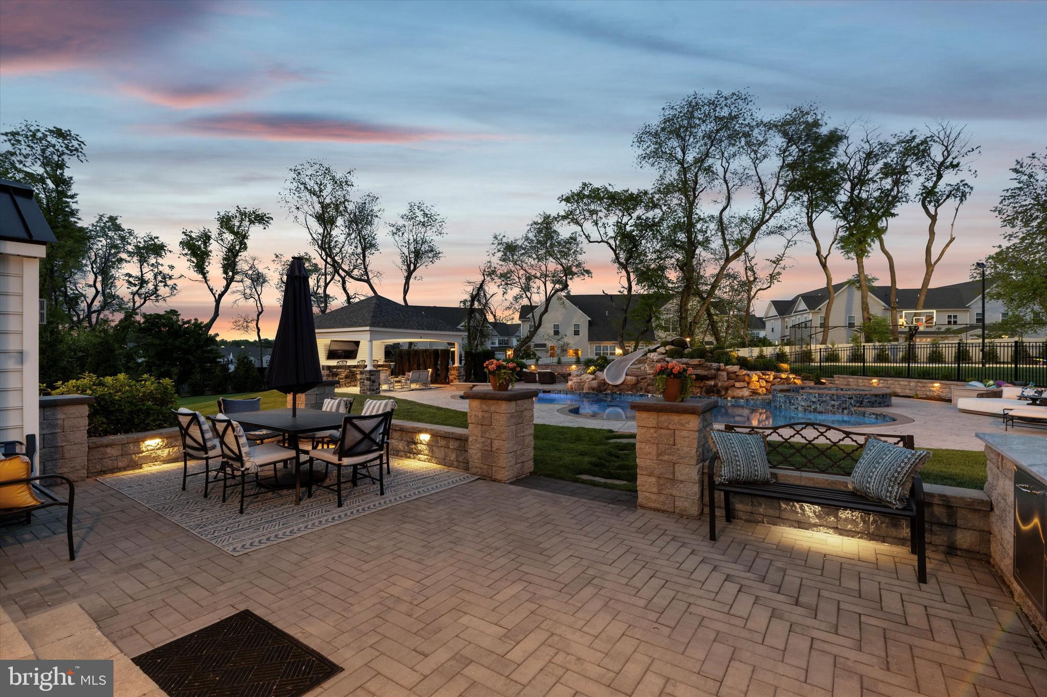 FOUNDERS RESERVE - Residential