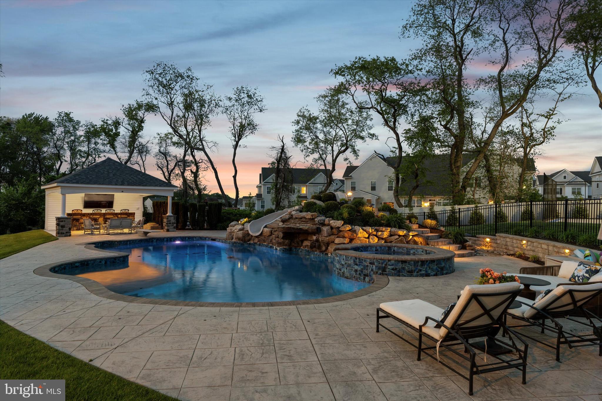 FOUNDERS RESERVE - Residential