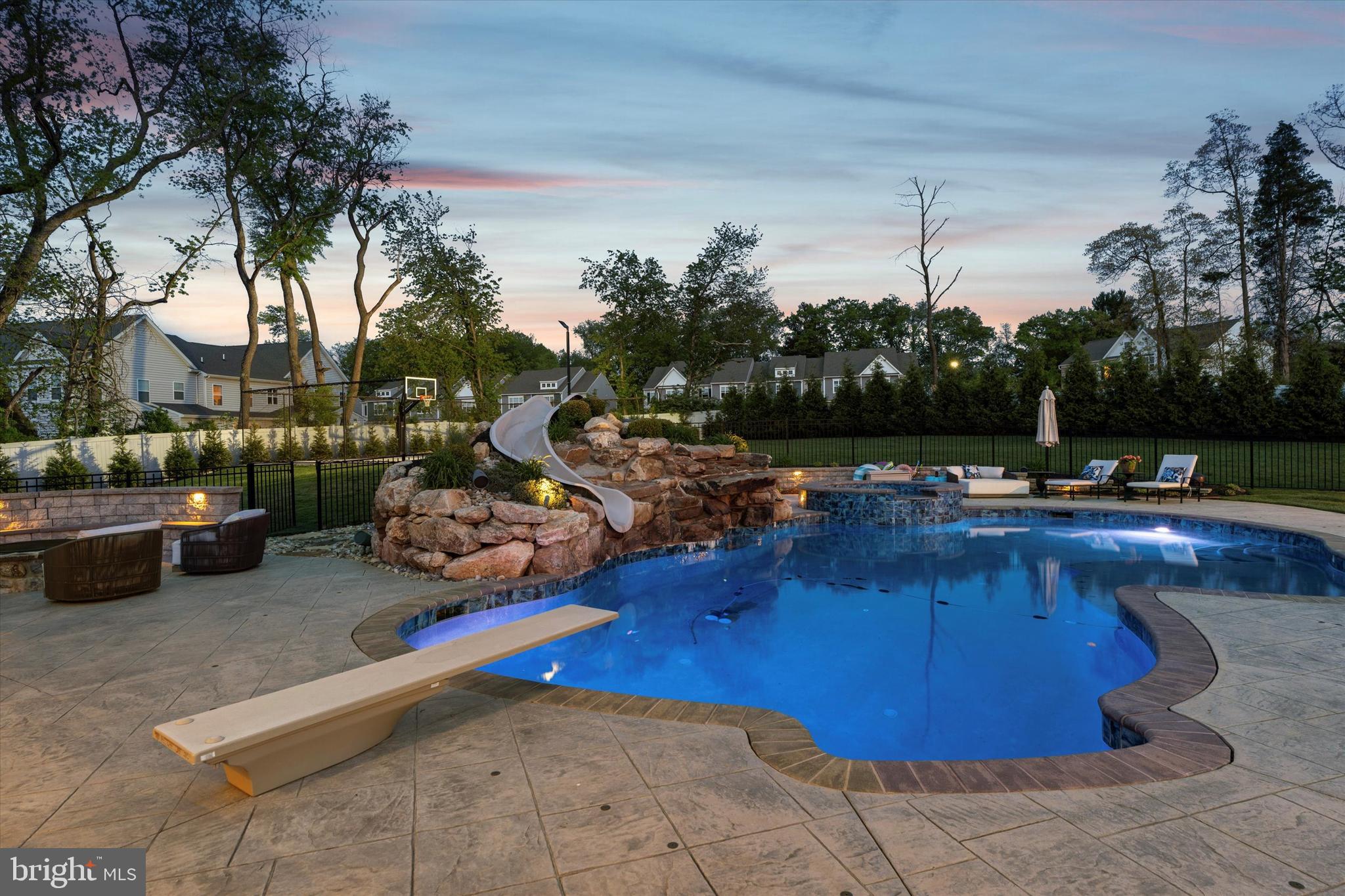 FOUNDERS RESERVE - Residential