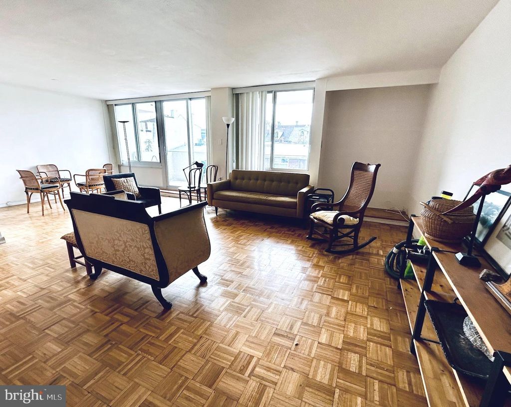 Photo of 604 - 36 S Washington Square #217, PHILADELPHIA, PA 19106 (MLS # PAPH2544880)