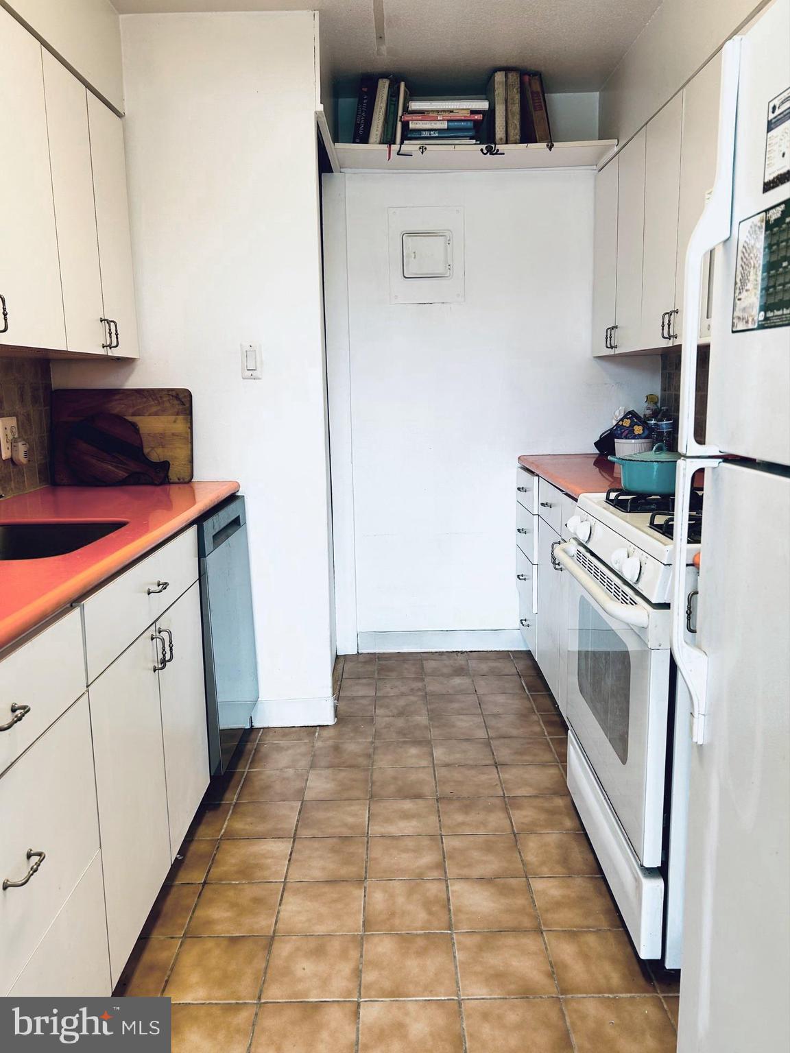 SOCIETY HILL - Residential