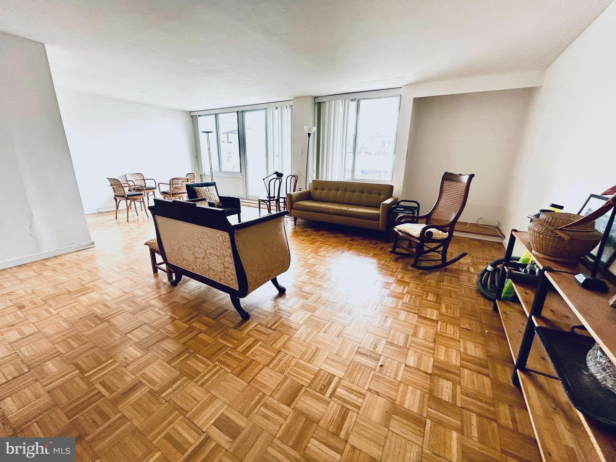 SOCIETY HILL - Residential