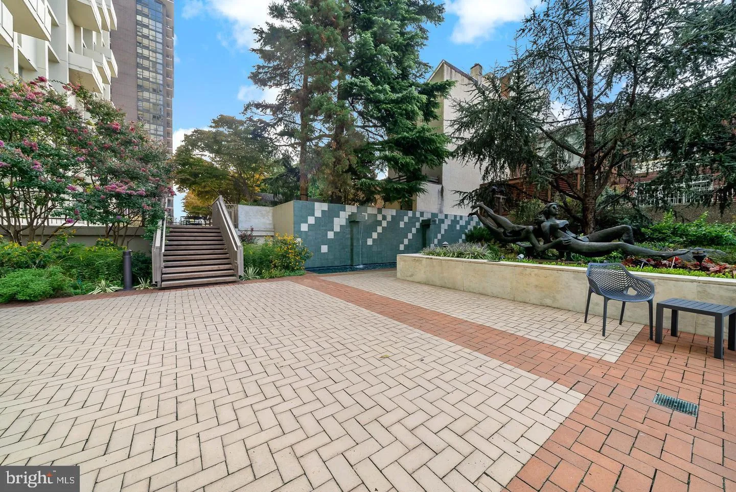 Philadelphia, Pennsylvania 19106, United States, 2 Bedrooms Bedrooms, ,2 BathroomsBathrooms,Residential,Active,227952