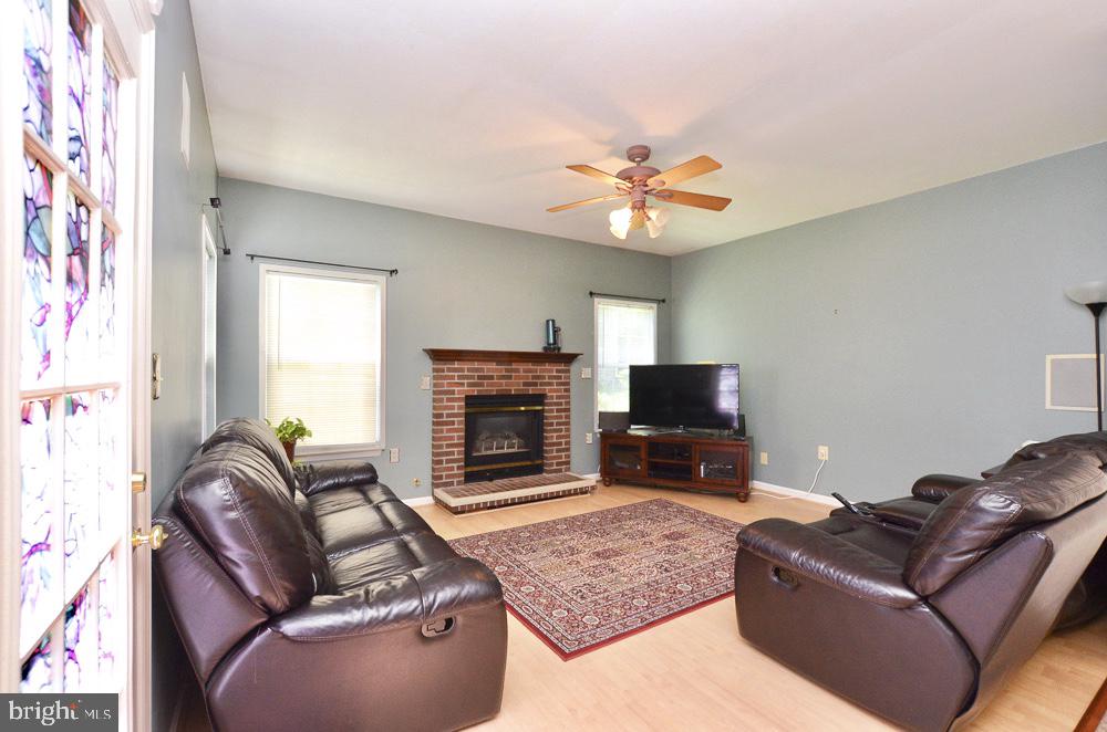 POTOMAC LAKES - Residential