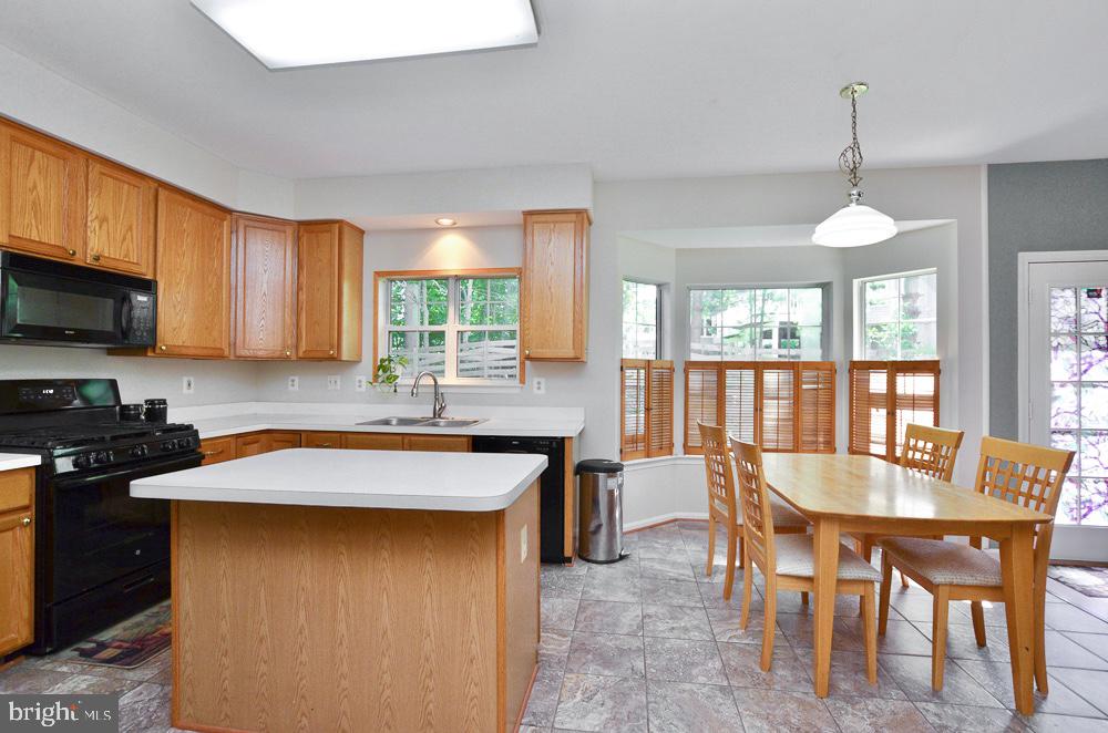 POTOMAC LAKES - Residential