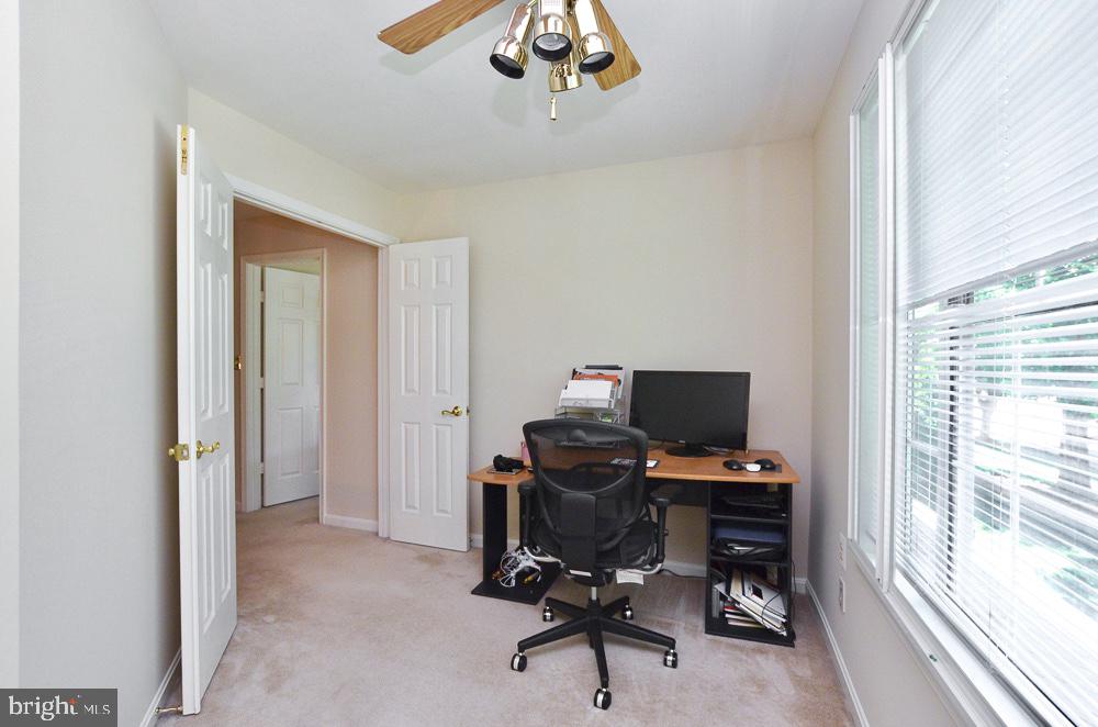 POTOMAC LAKES - Residential