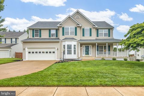 Photo of 242 Fox Chase Street, WARRENTON, VA 20186 (MLS # VAFQ2022232)