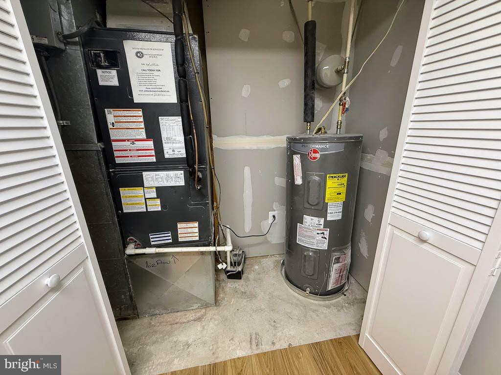 FORESTVILLE PARK - Residential