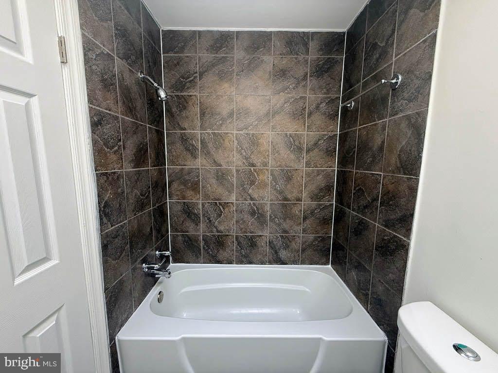 FORESTVILLE PARK - Residential