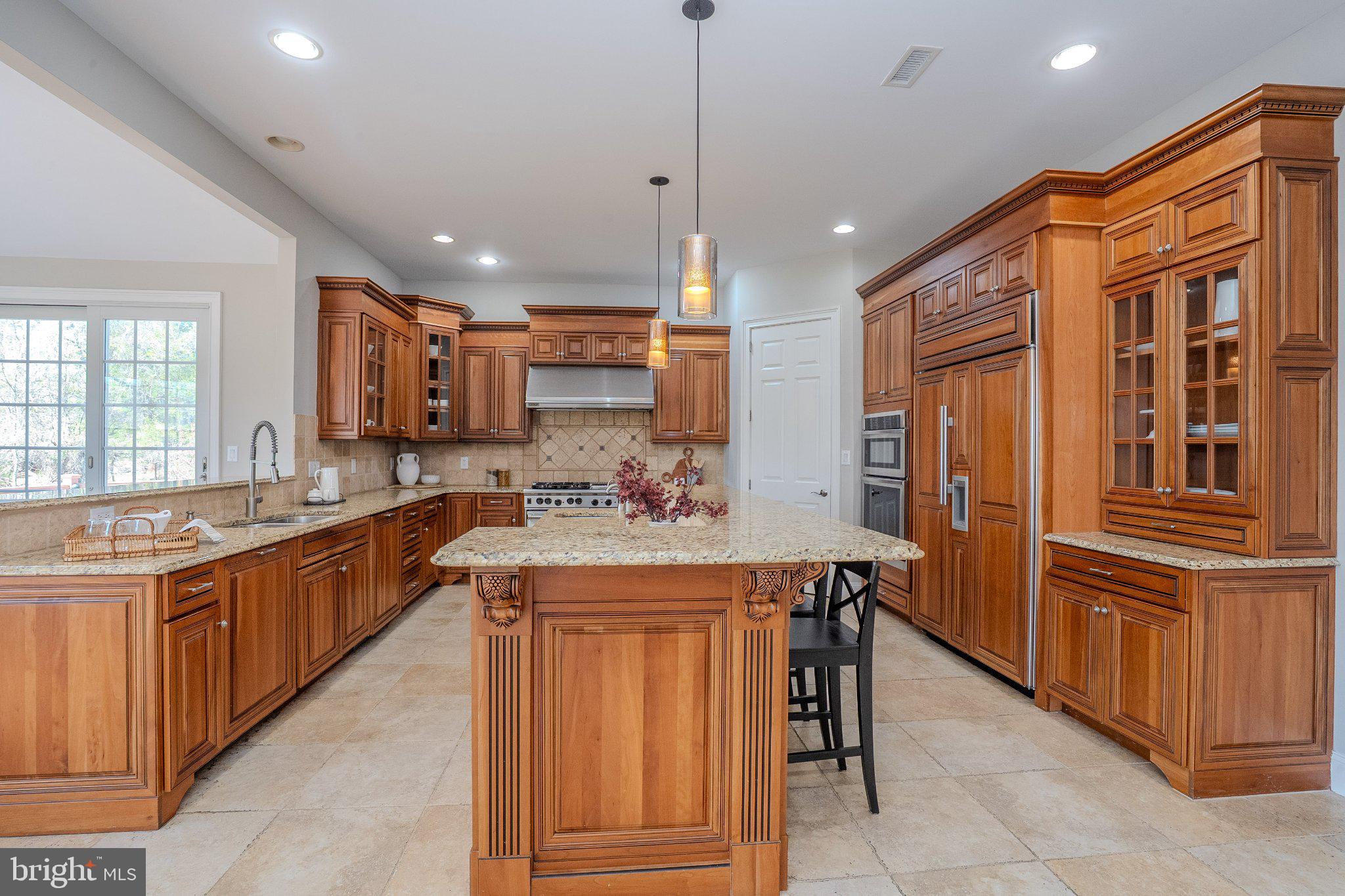 DUTCHESS FARM ESTS - Residential