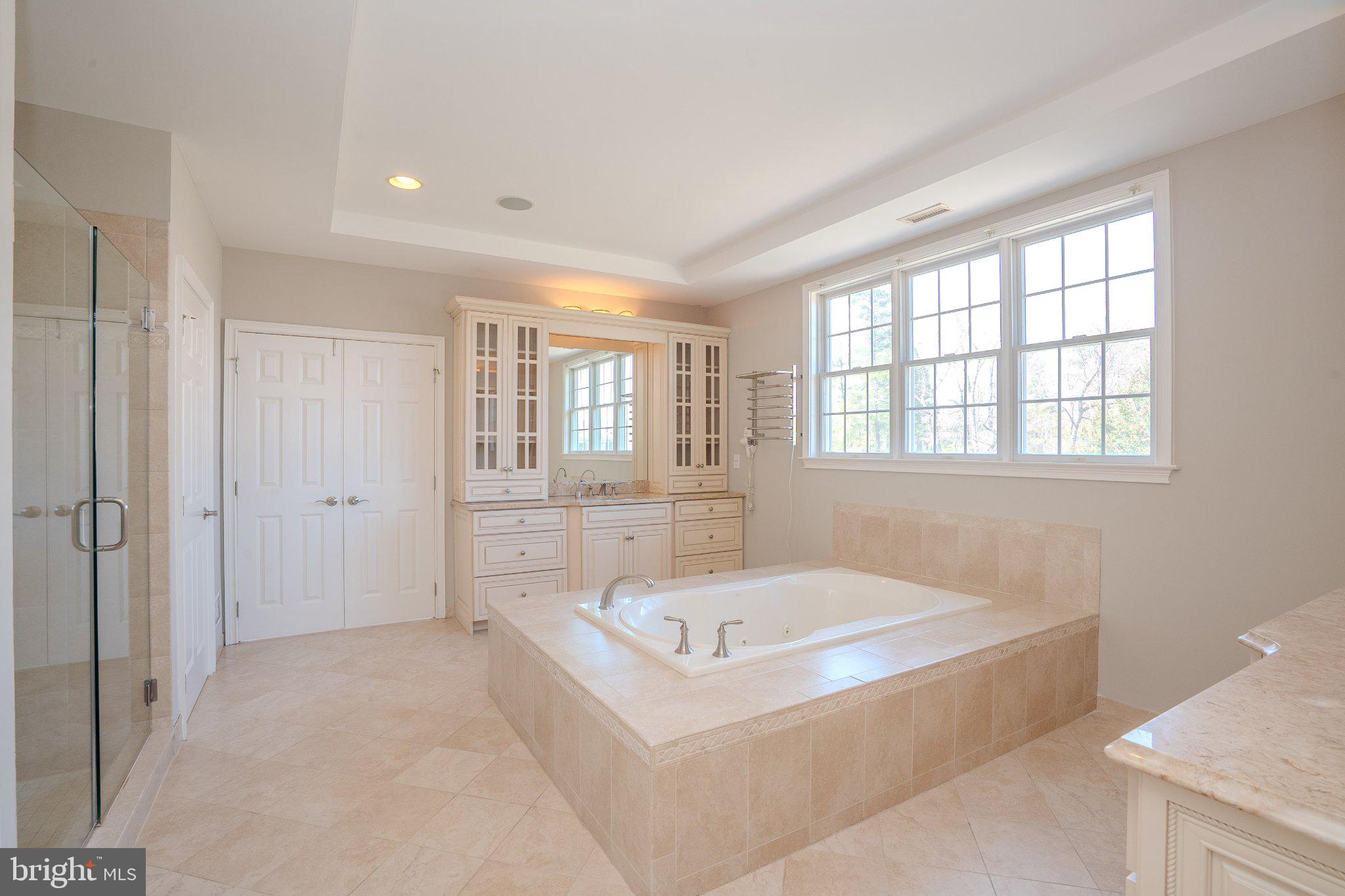 DUTCHESS FARM ESTS - Residential