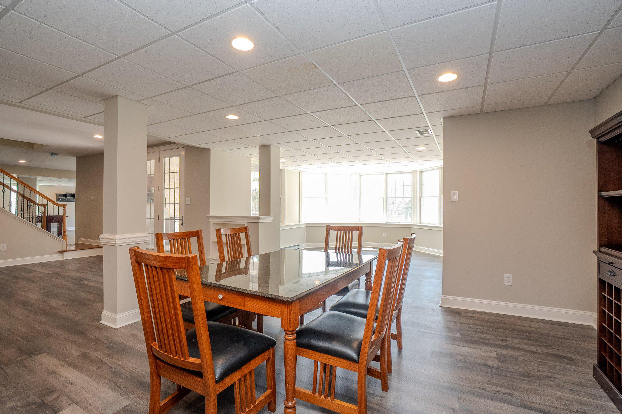 DUTCHESS FARM ESTS - Residential