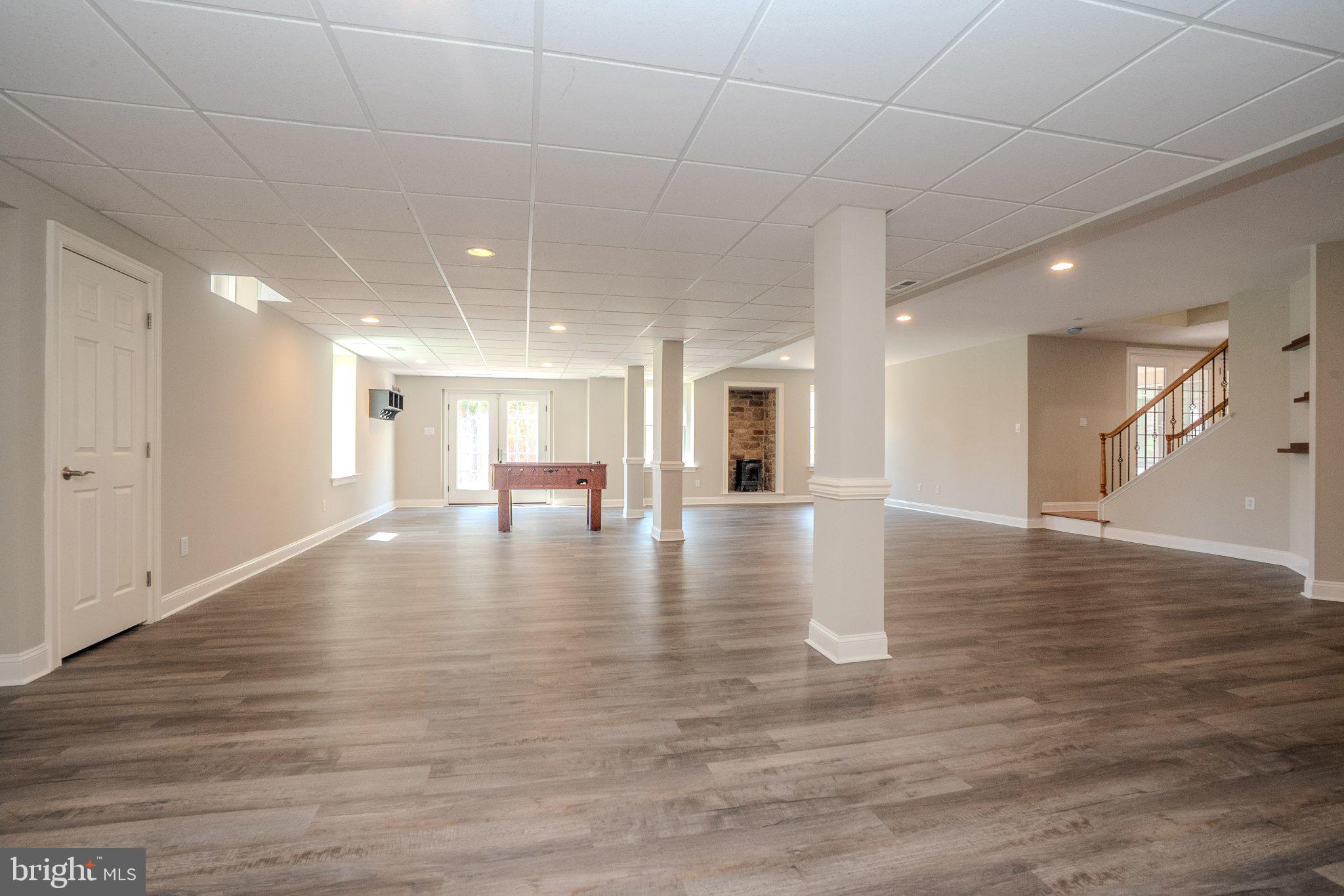 DUTCHESS FARM ESTS - Residential