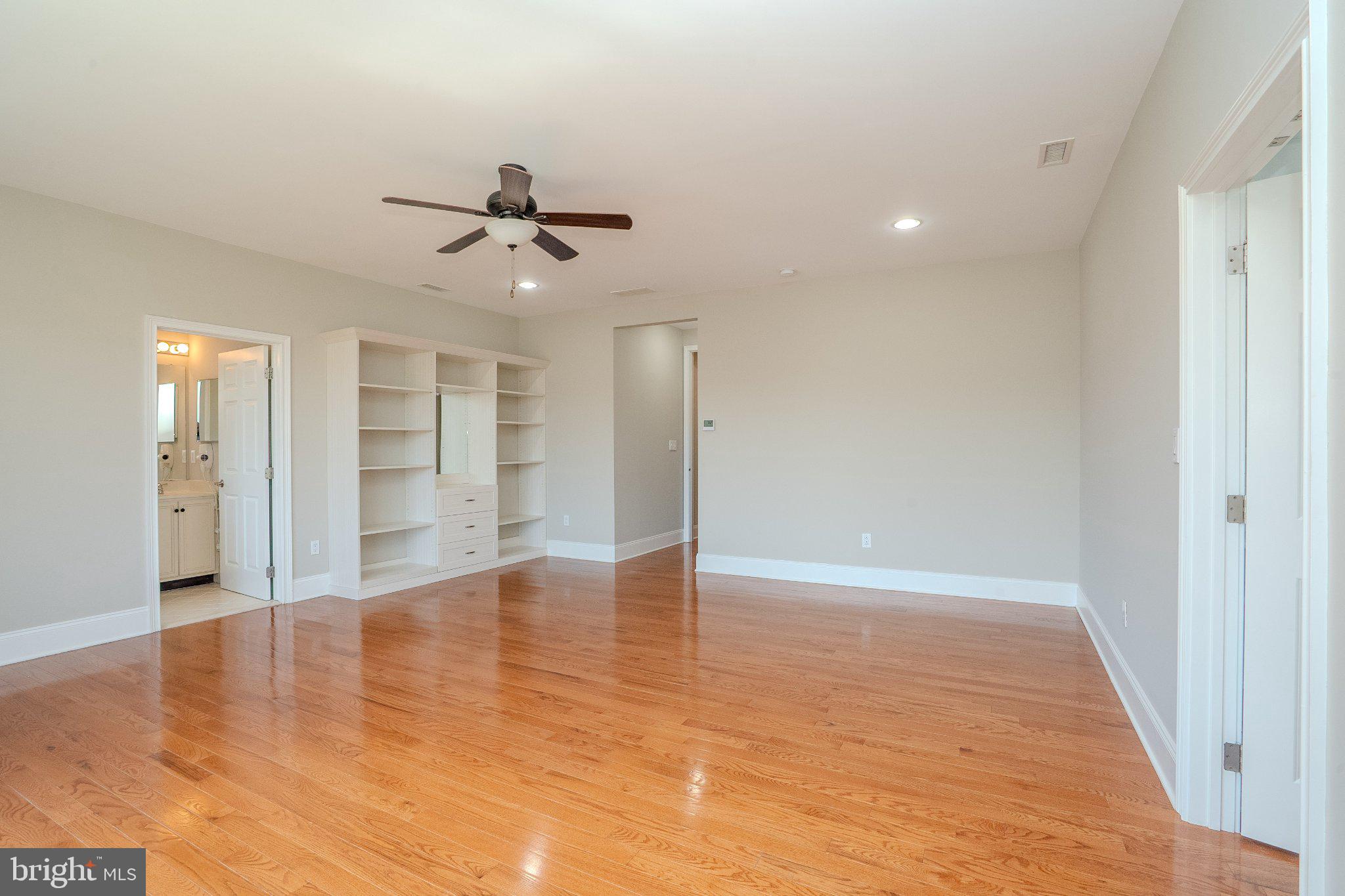 DUTCHESS FARM ESTS - Residential