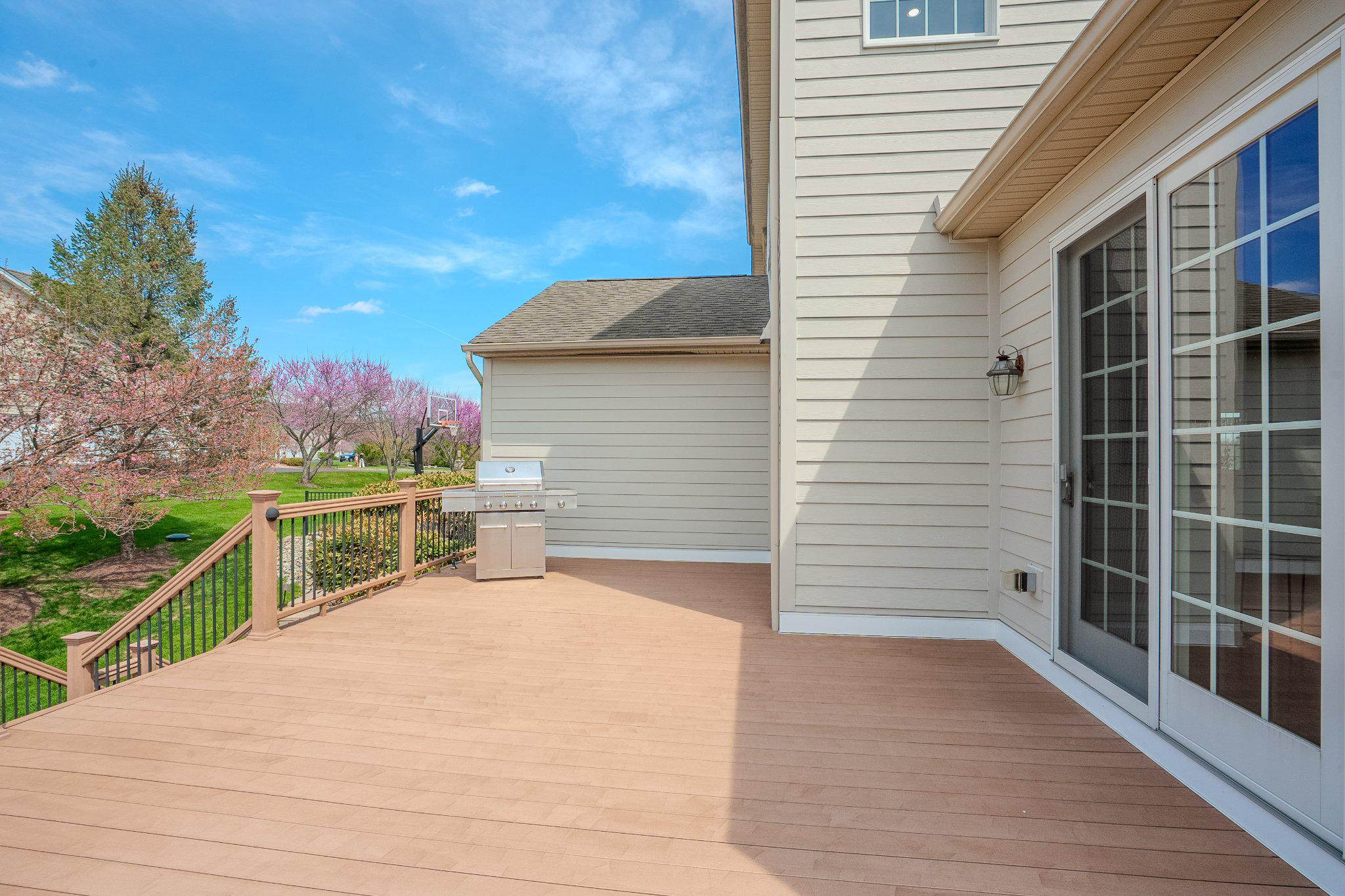 DUTCHESS FARM ESTS - Residential