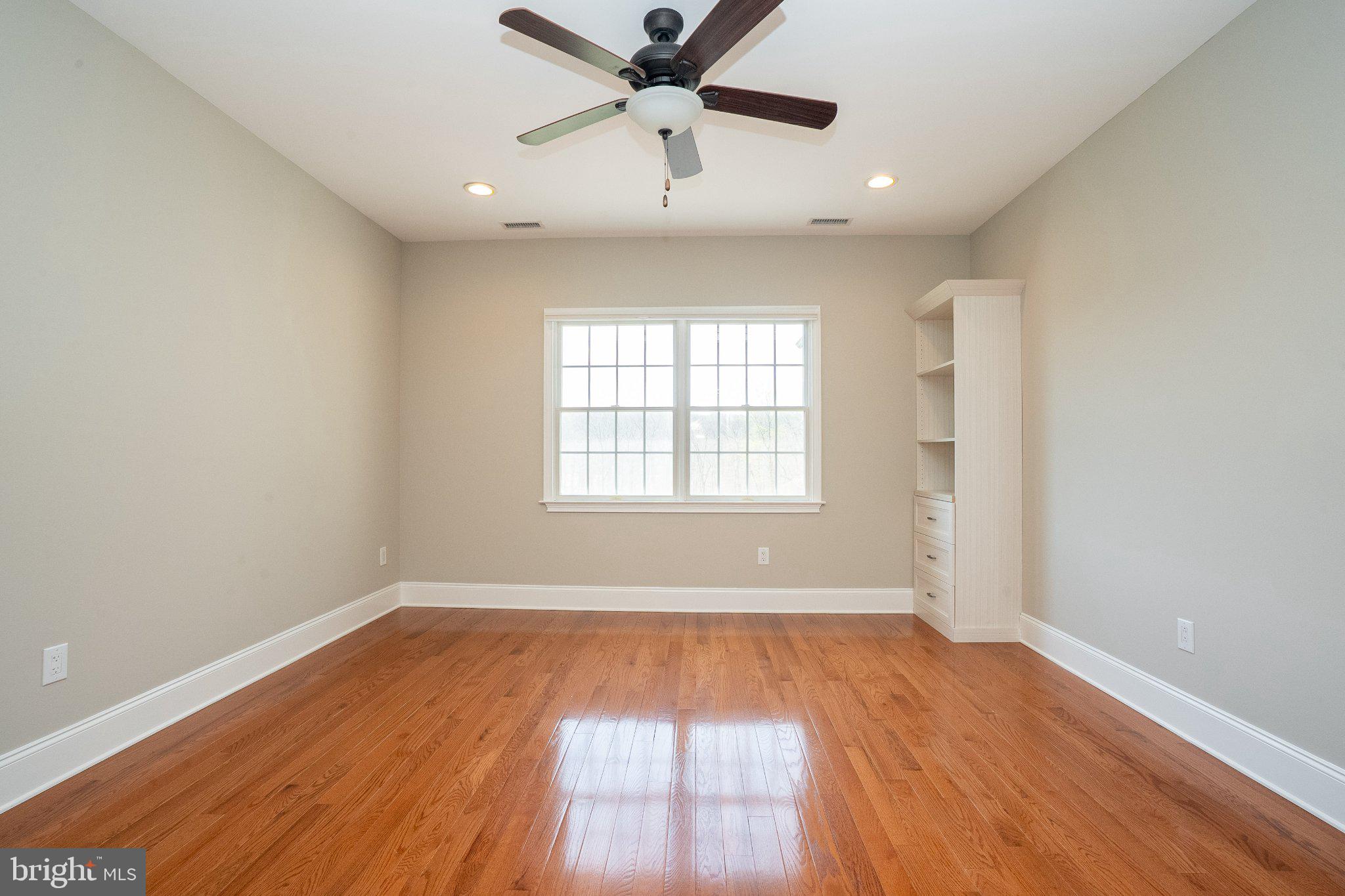 DUTCHESS FARM ESTS - Residential