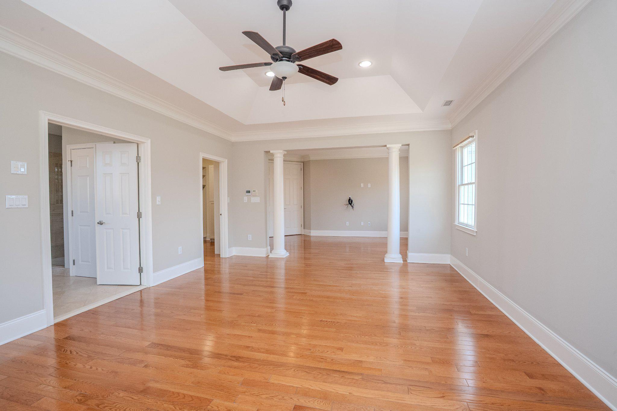 DUTCHESS FARM ESTS - Residential