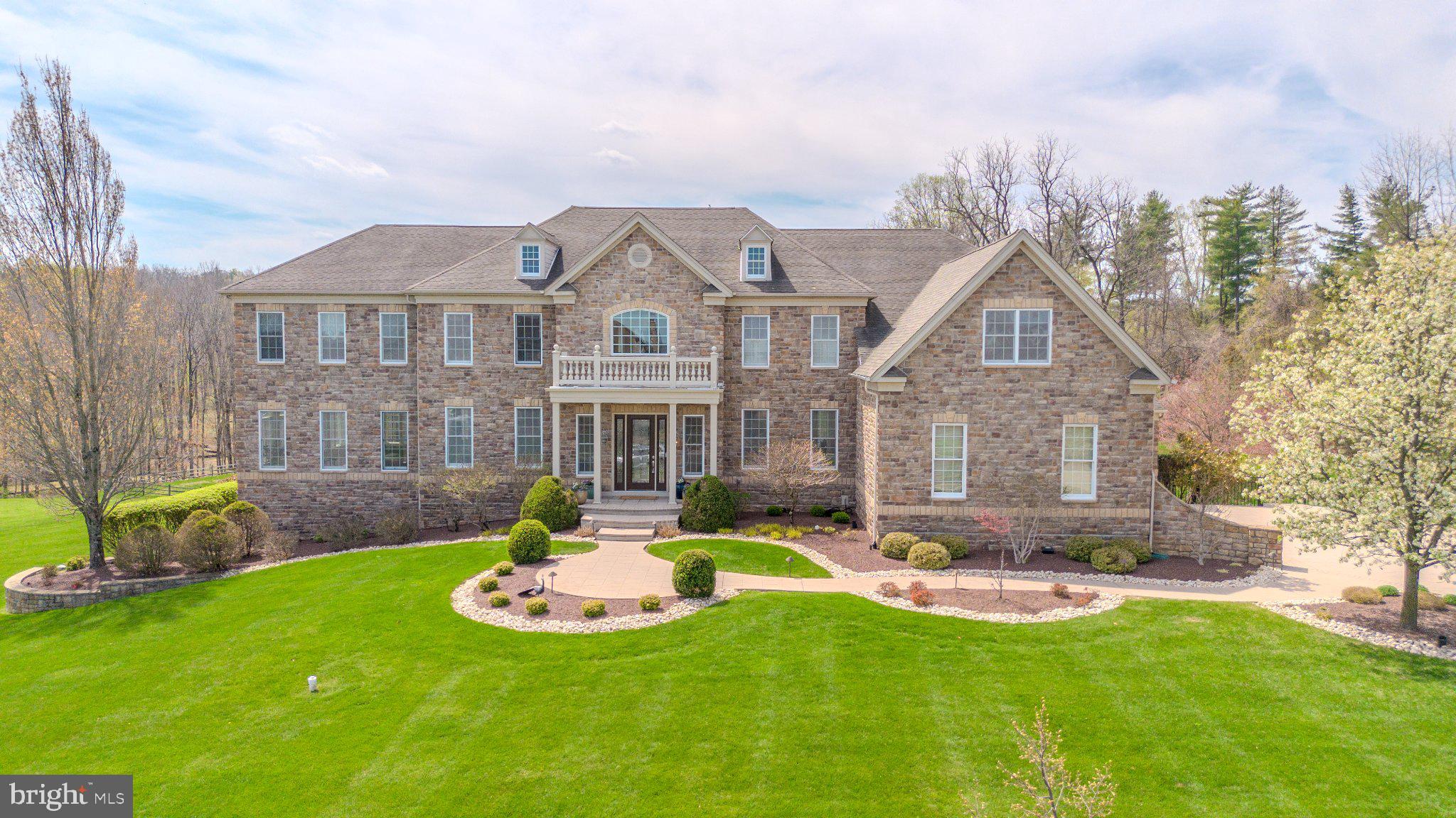 DUTCHESS FARM ESTS - Residential