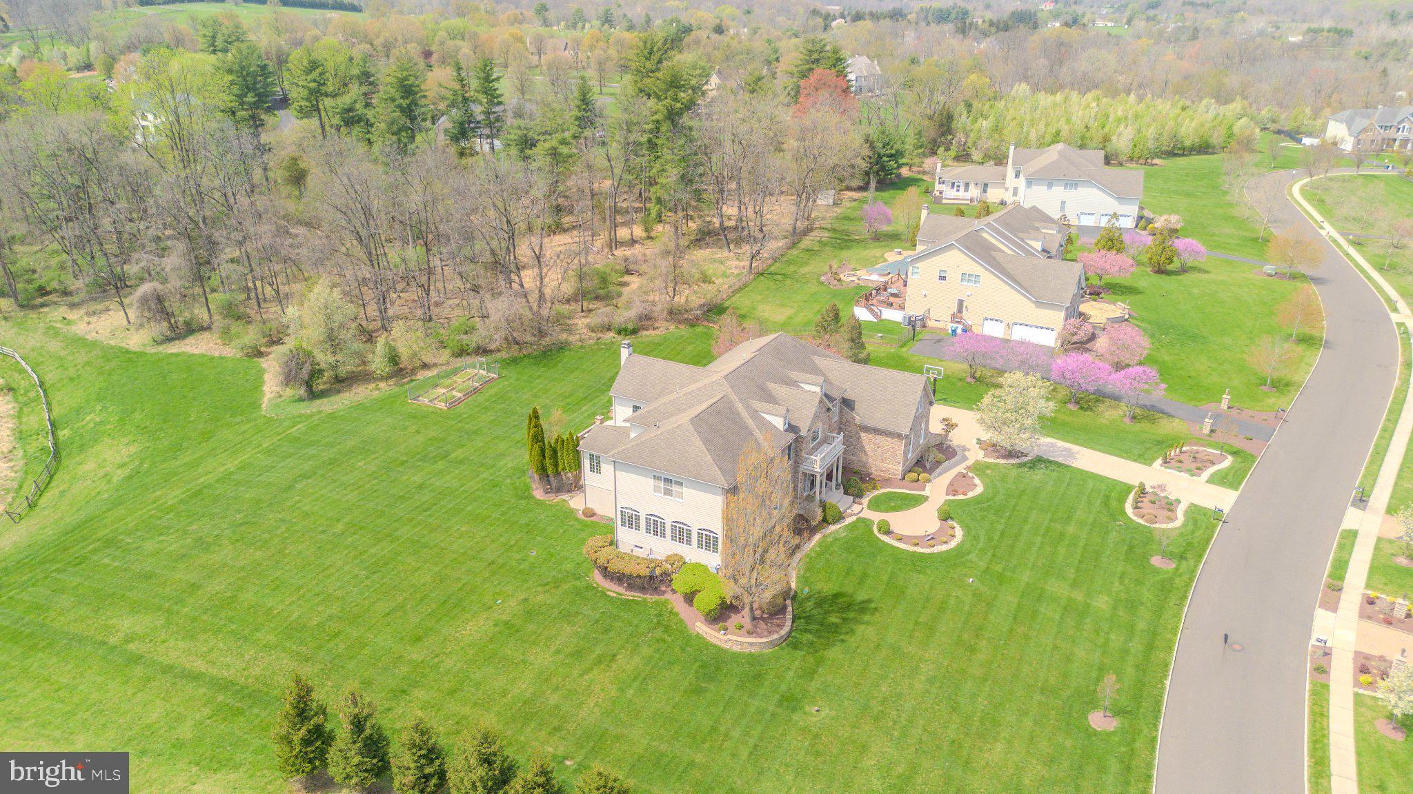 DUTCHESS FARM ESTS - Residential