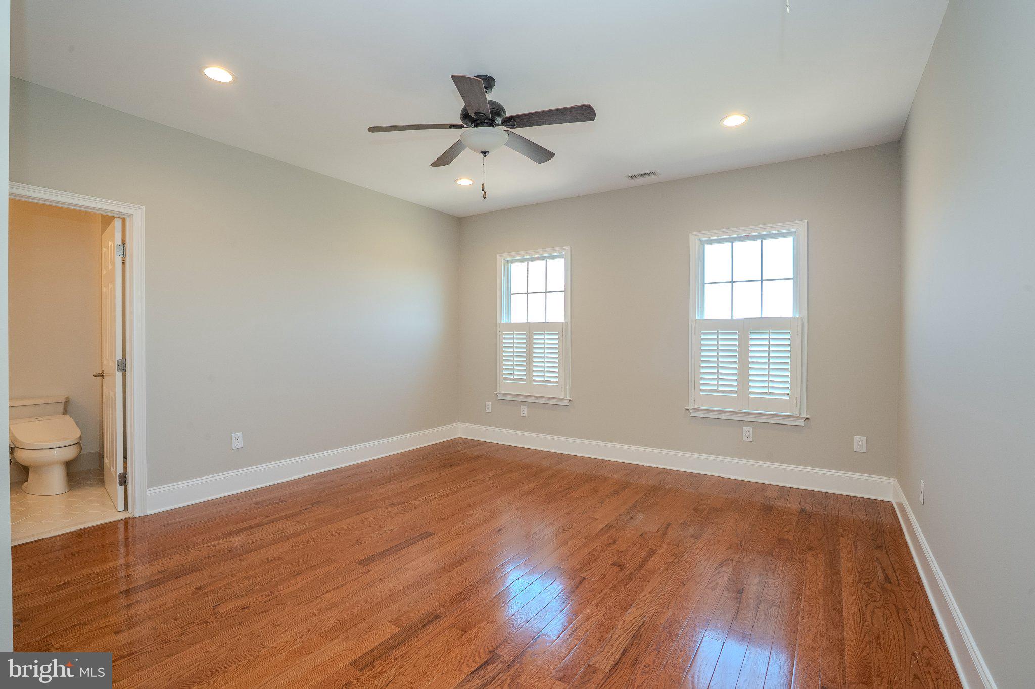 DUTCHESS FARM ESTS - Residential