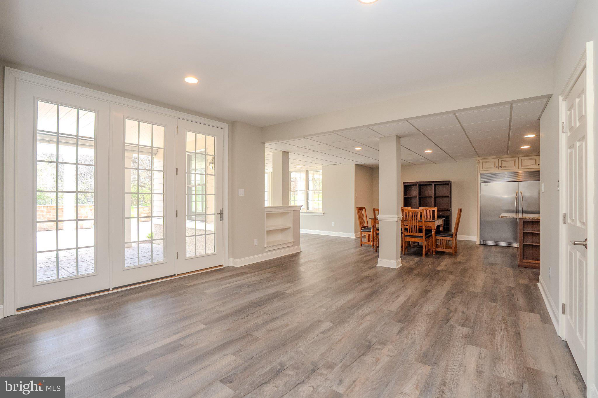 DUTCHESS FARM ESTS - Residential