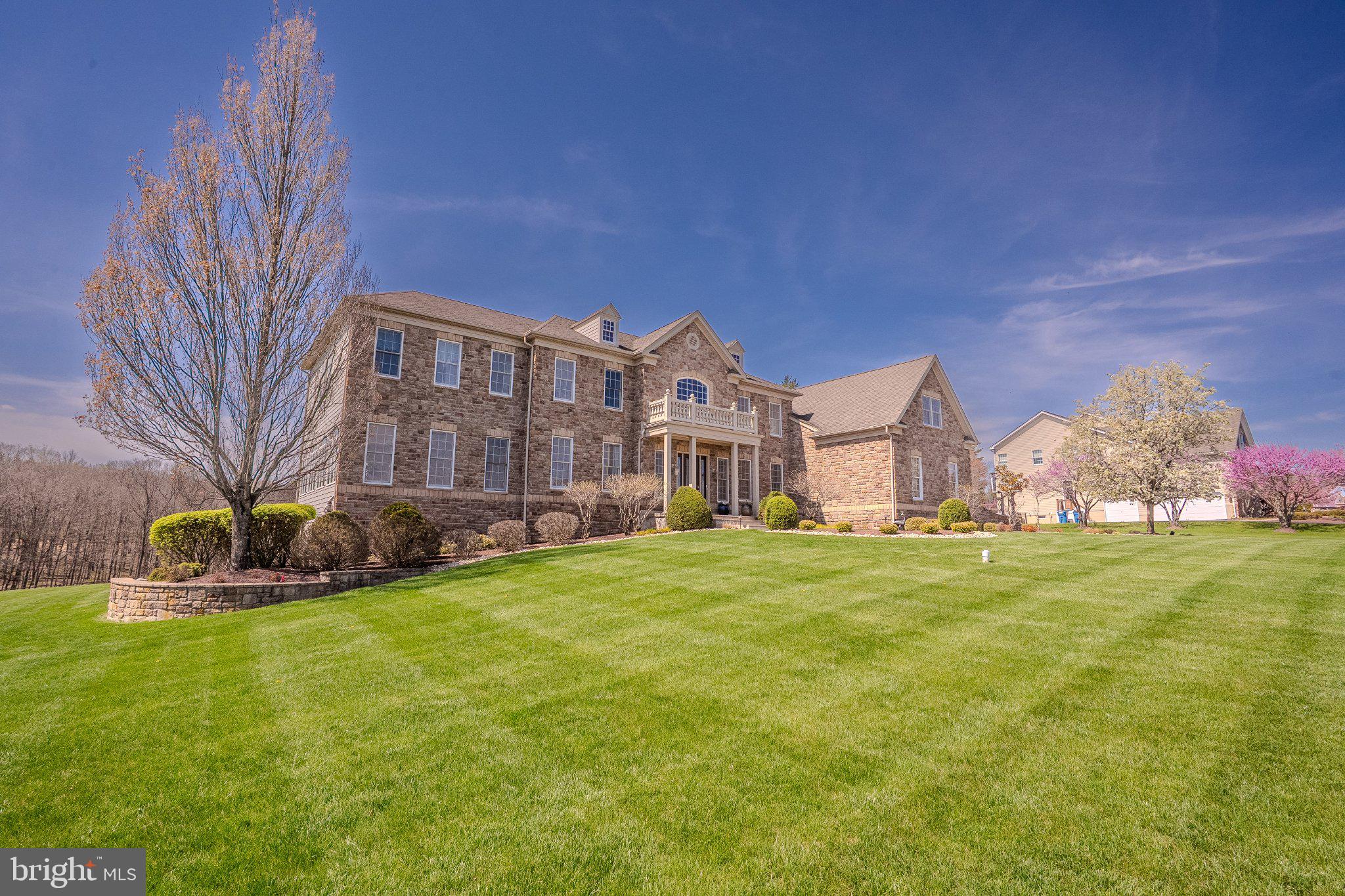 DUTCHESS FARM ESTS - Residential