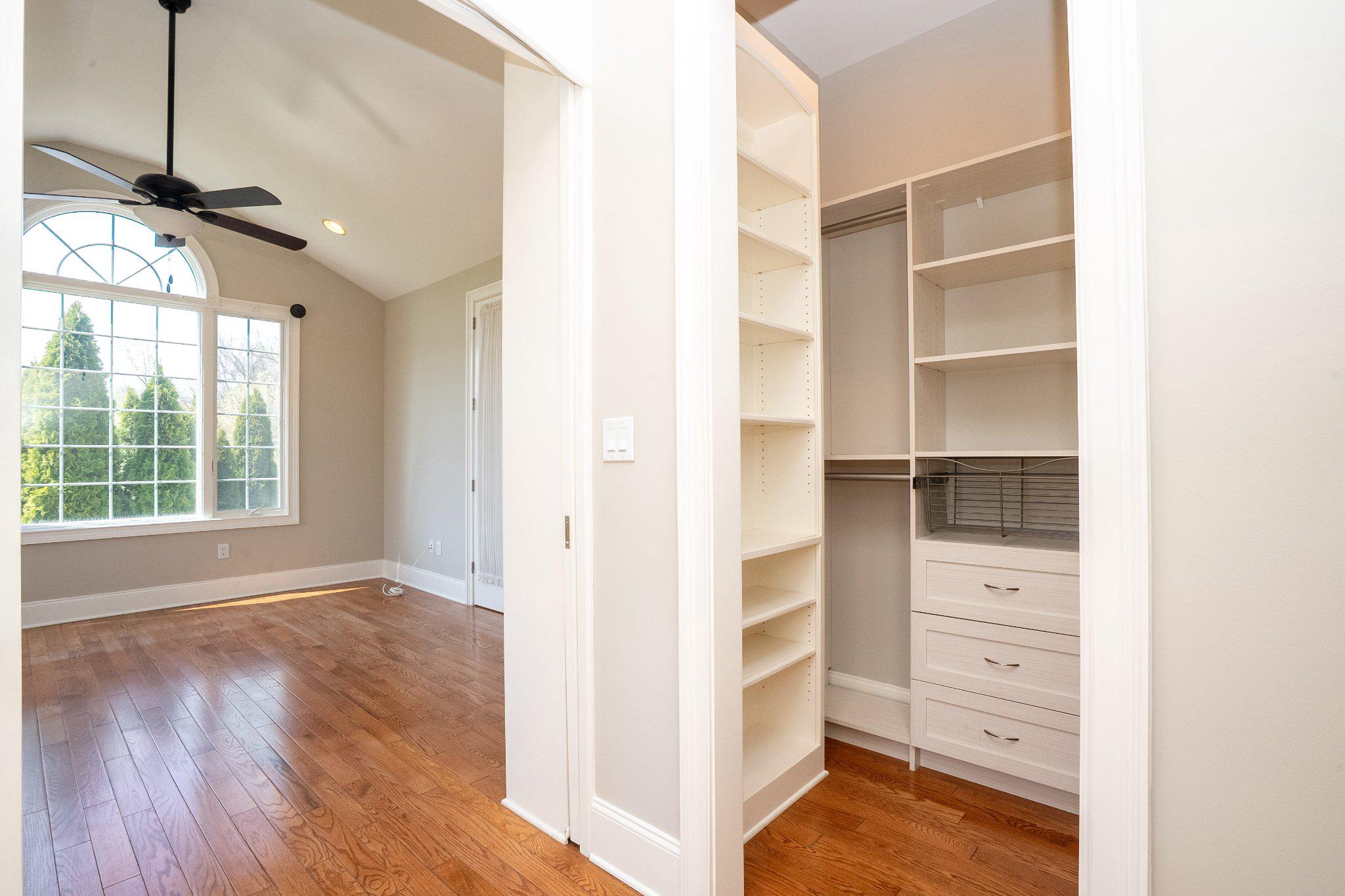 DUTCHESS FARM ESTS - Residential