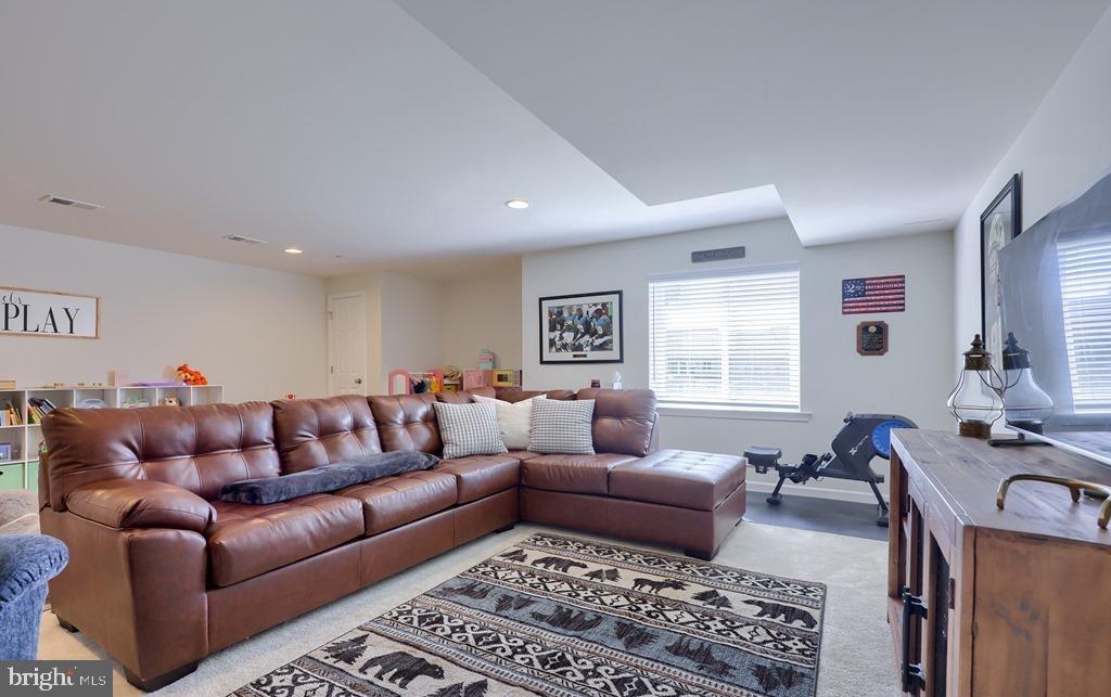 PEMBERTON - Residential Lease