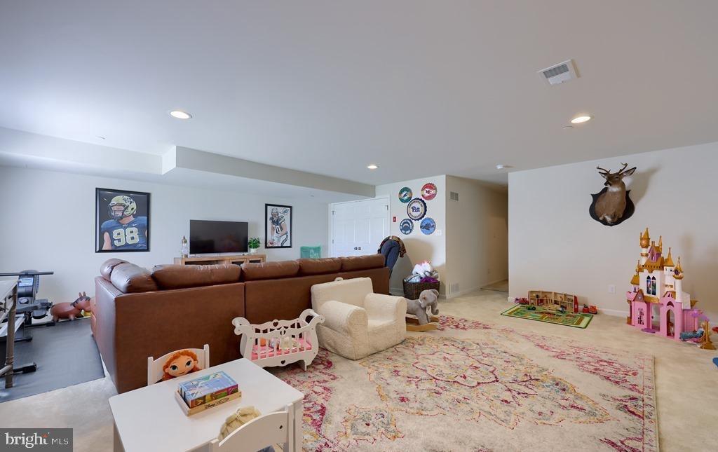 PEMBERTON - Residential Lease