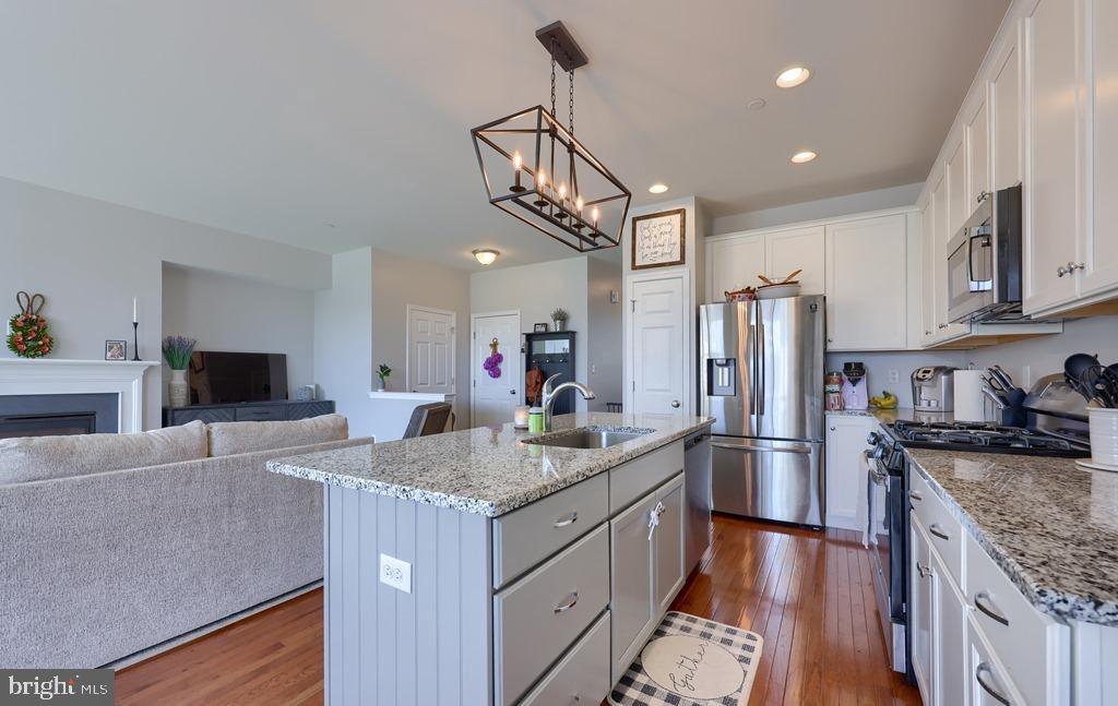 PEMBERTON - Residential Lease