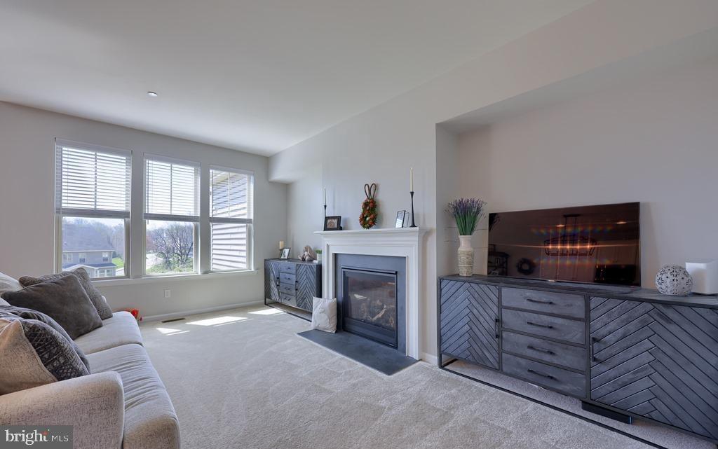 PEMBERTON - Residential Lease