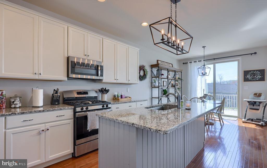 PEMBERTON - Residential Lease