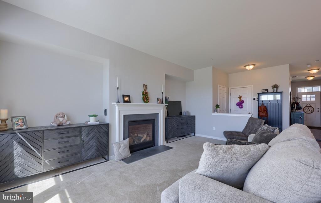 PEMBERTON - Residential Lease