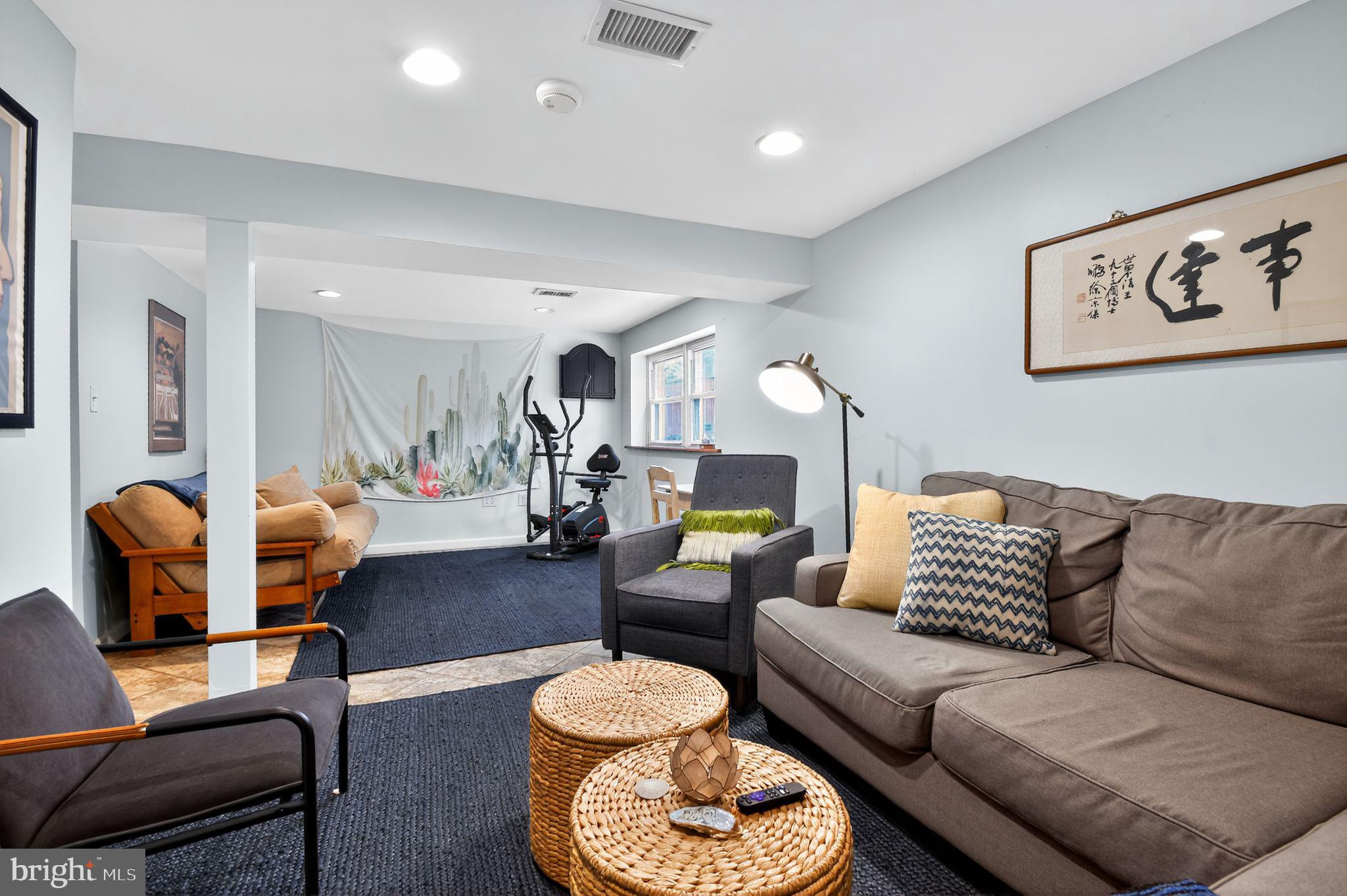OYSTER HARBOR - Residential Lease