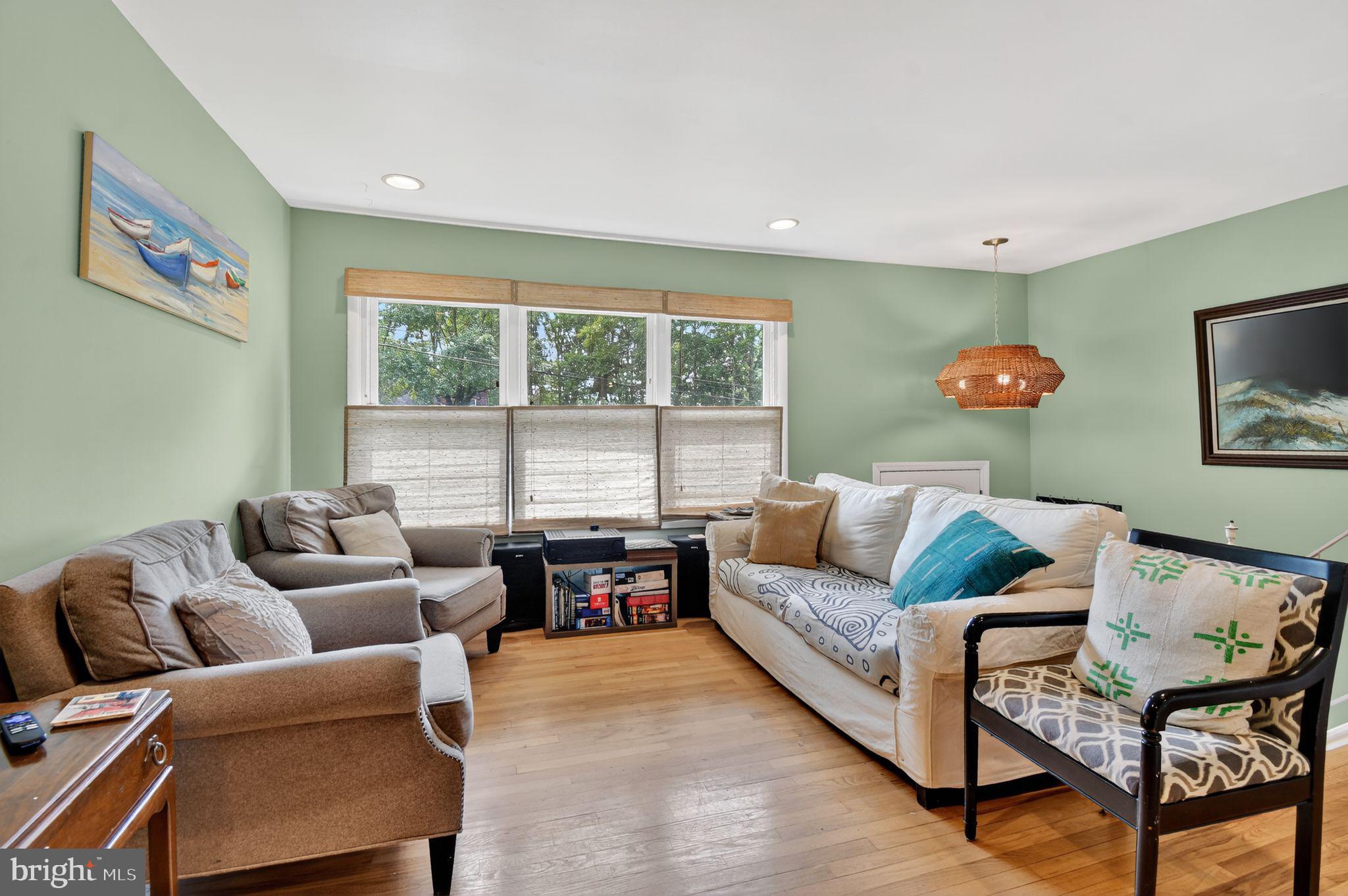 OYSTER HARBOR - Residential Lease