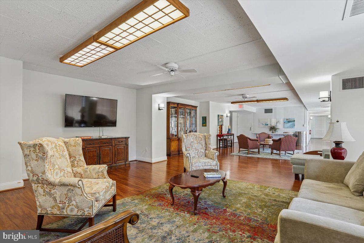 HORIZON HOUSE - Residential