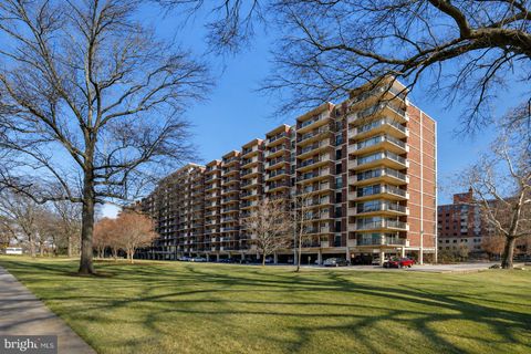 Condo For Sale - 1300 Army Navy Drive #106<br/> Arlington County, ARLINGTON, VA 22202