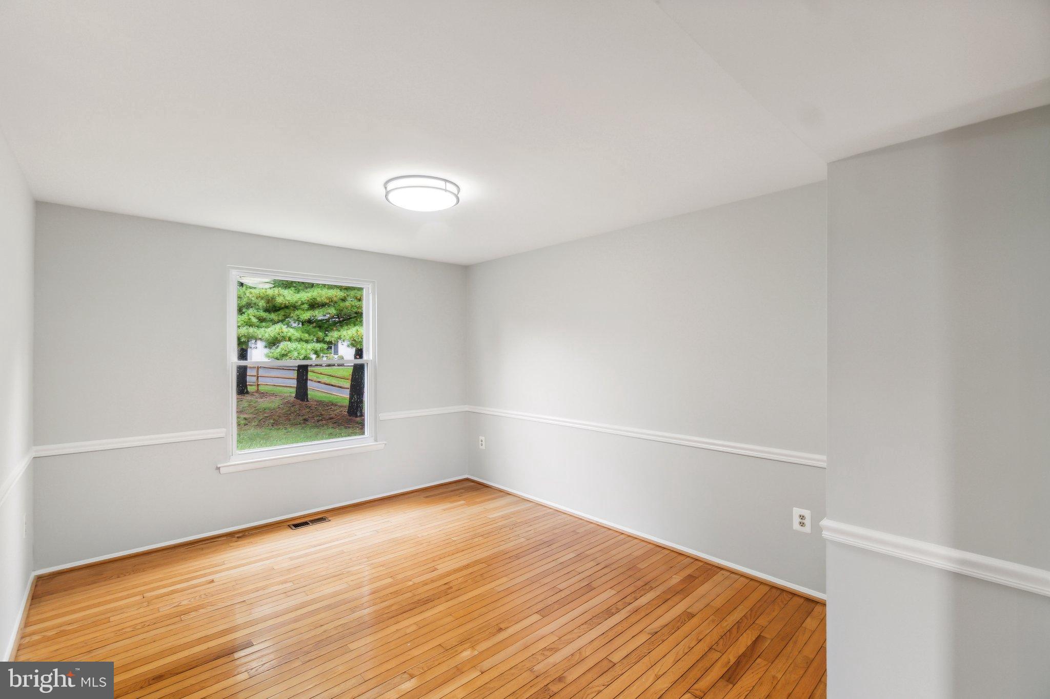 DERWOOD STATION - Residential