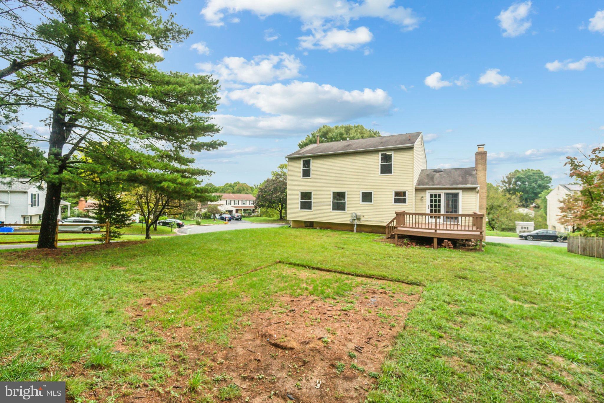 DERWOOD STATION - Residential